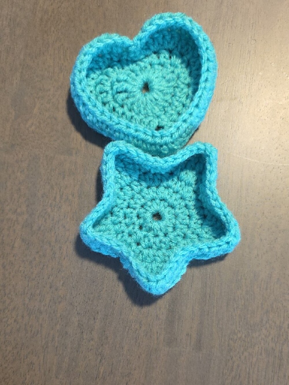 Hand Crafted Crocheted Star & Heart Trinket Dishes - Picture 13 of 13